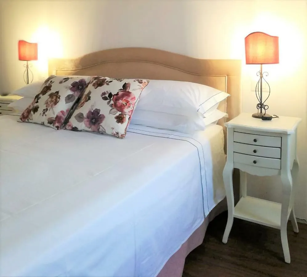 Homestay Maison Marea Canal View Private Room With Ensuite Bathroom Venice Italy
