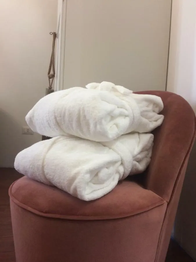 Maison Marea Canal View Private Room With Ensuite Bathroom Venice Homestay