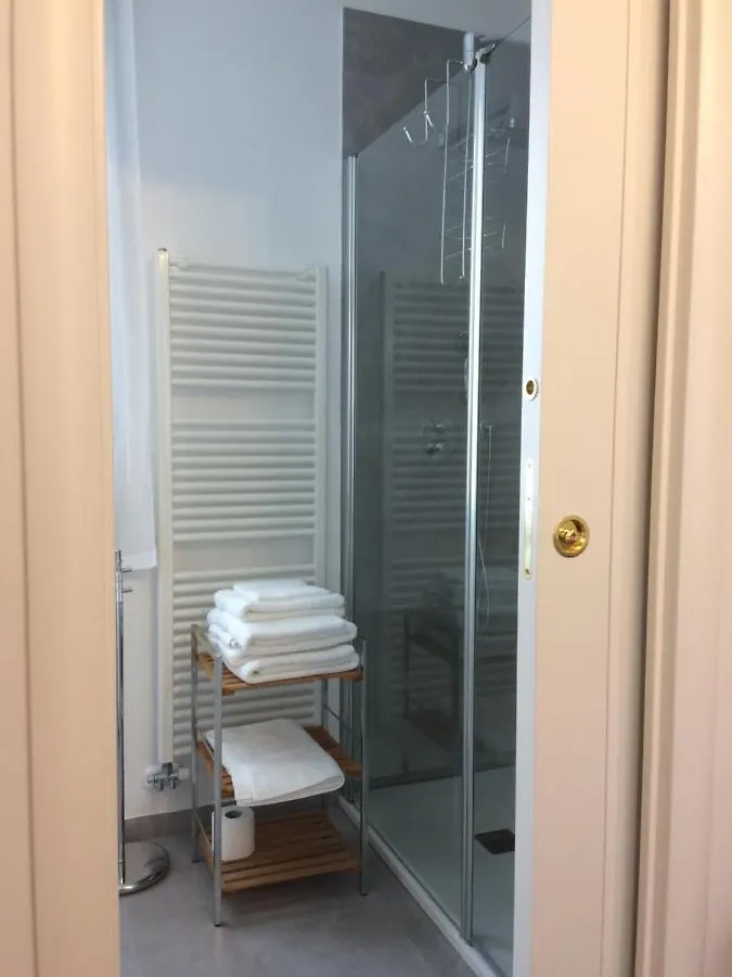 Homestay Maison Marea Canal View Private Room With Ensuite Bathroom Venice